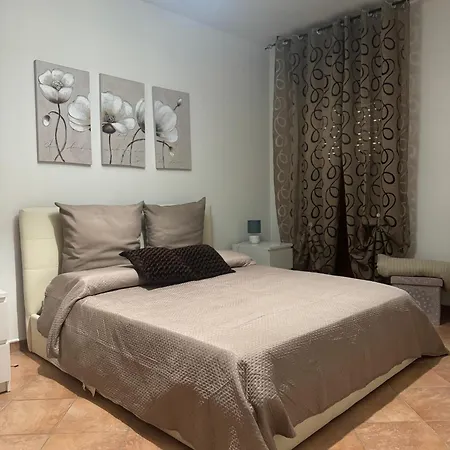 A Due Passi Dal Centro Apartment