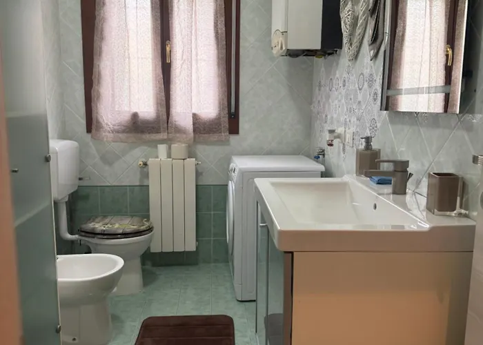 A Due Passi Dal Centro Apartment *